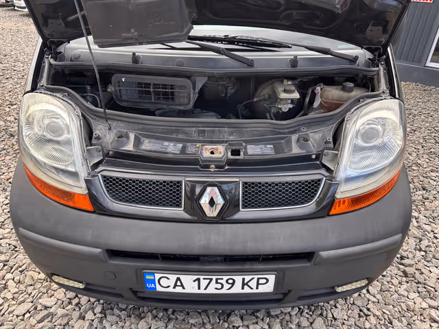 Renault Trafic - фото 3