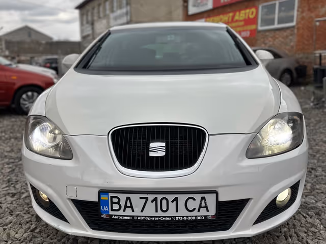 SEAT Leon Cupra - фото 3
