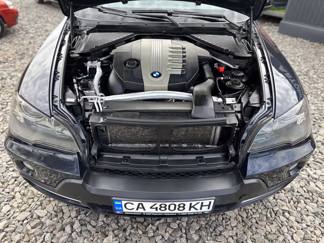 BMW X5 - фото 5