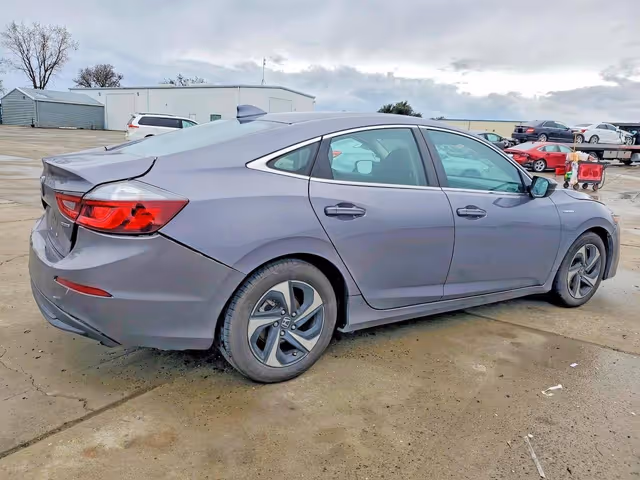 Honda Insight - фото 3