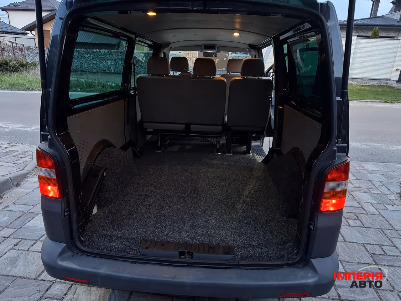 Volkswagen Transporter - фото 29