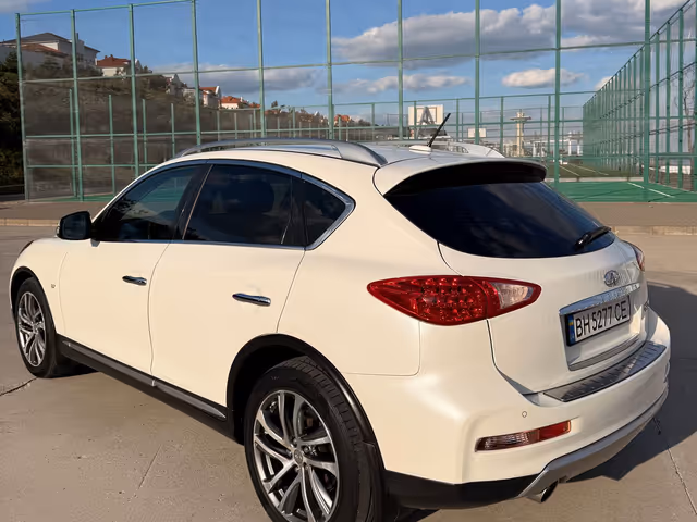 Infiniti QX50 - фото 3