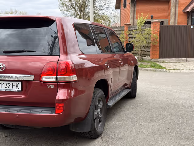 Toyota Land Cruiser - фото 3