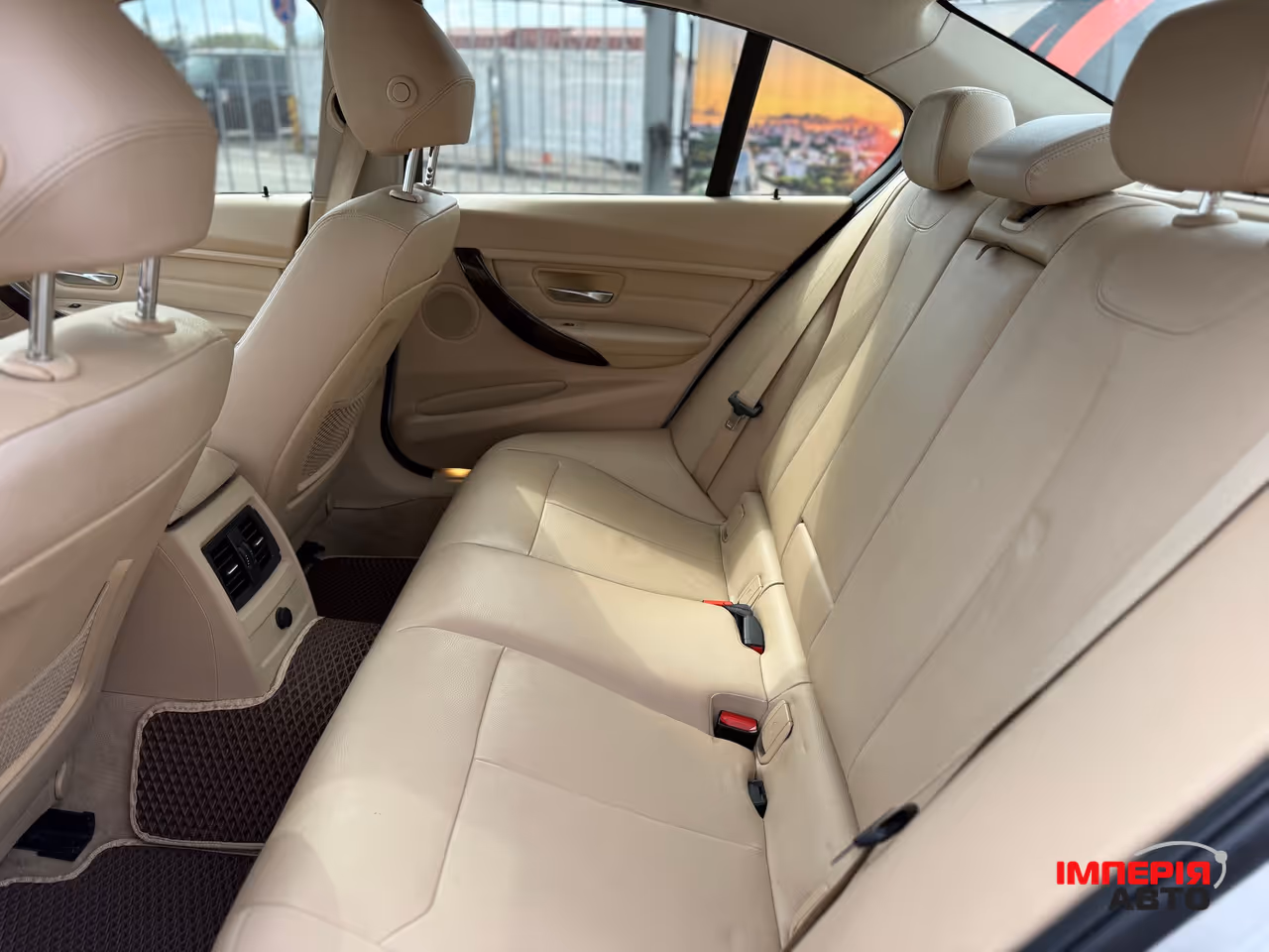 BMW 3 серії - фото 11