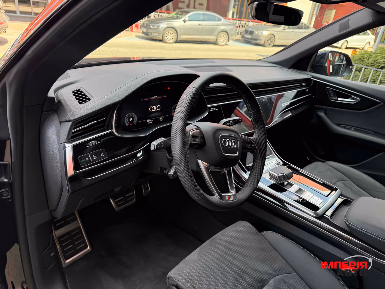 Audi Q8 - фото 25