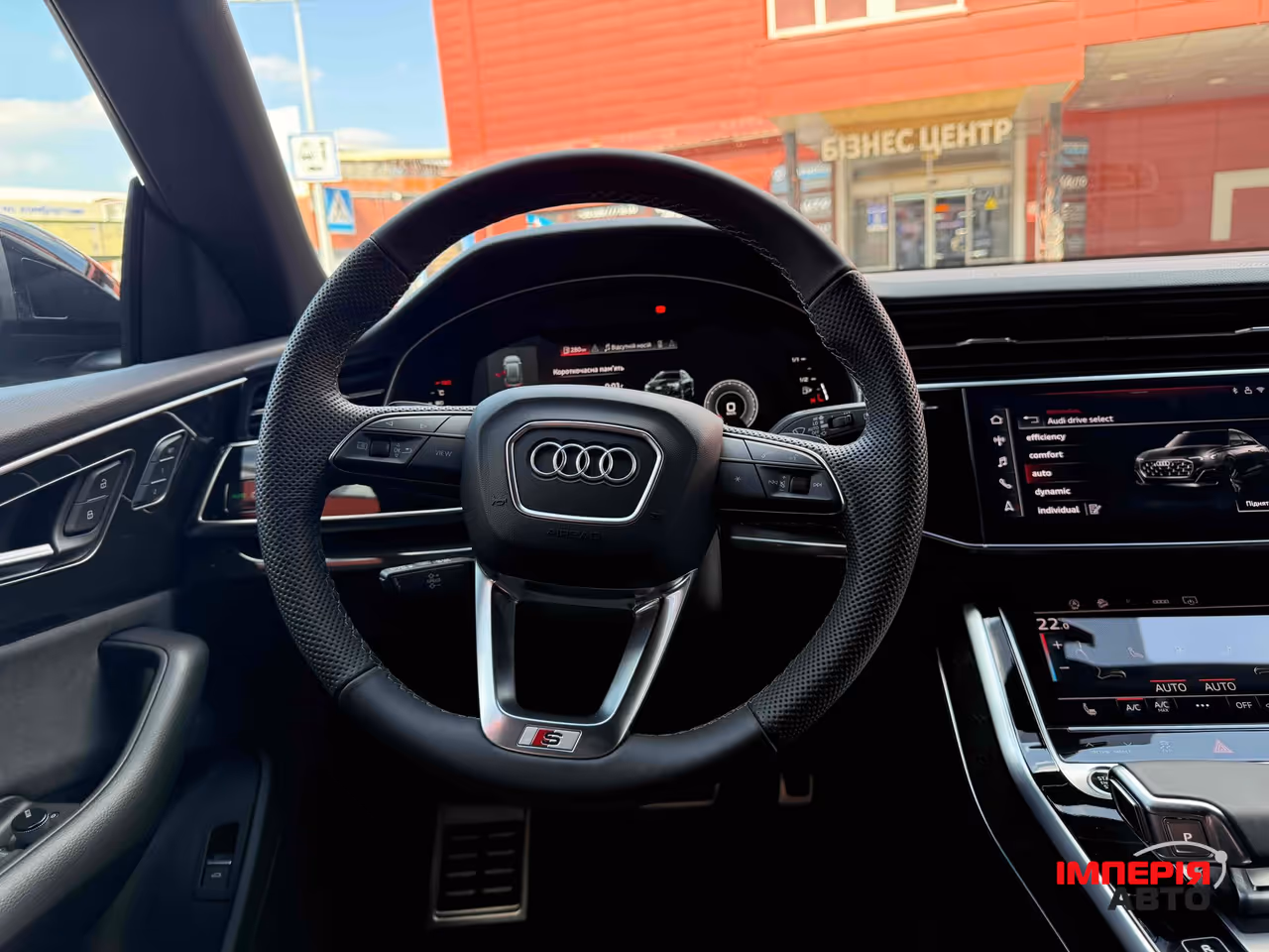 Audi Q8 - фото 50