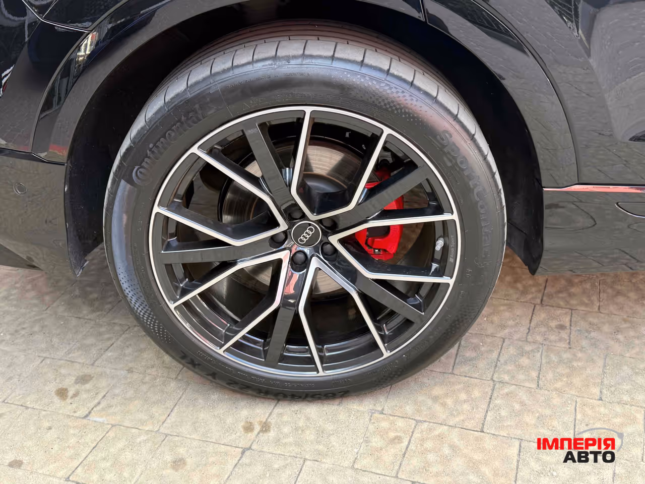 Audi Q8 - фото 7