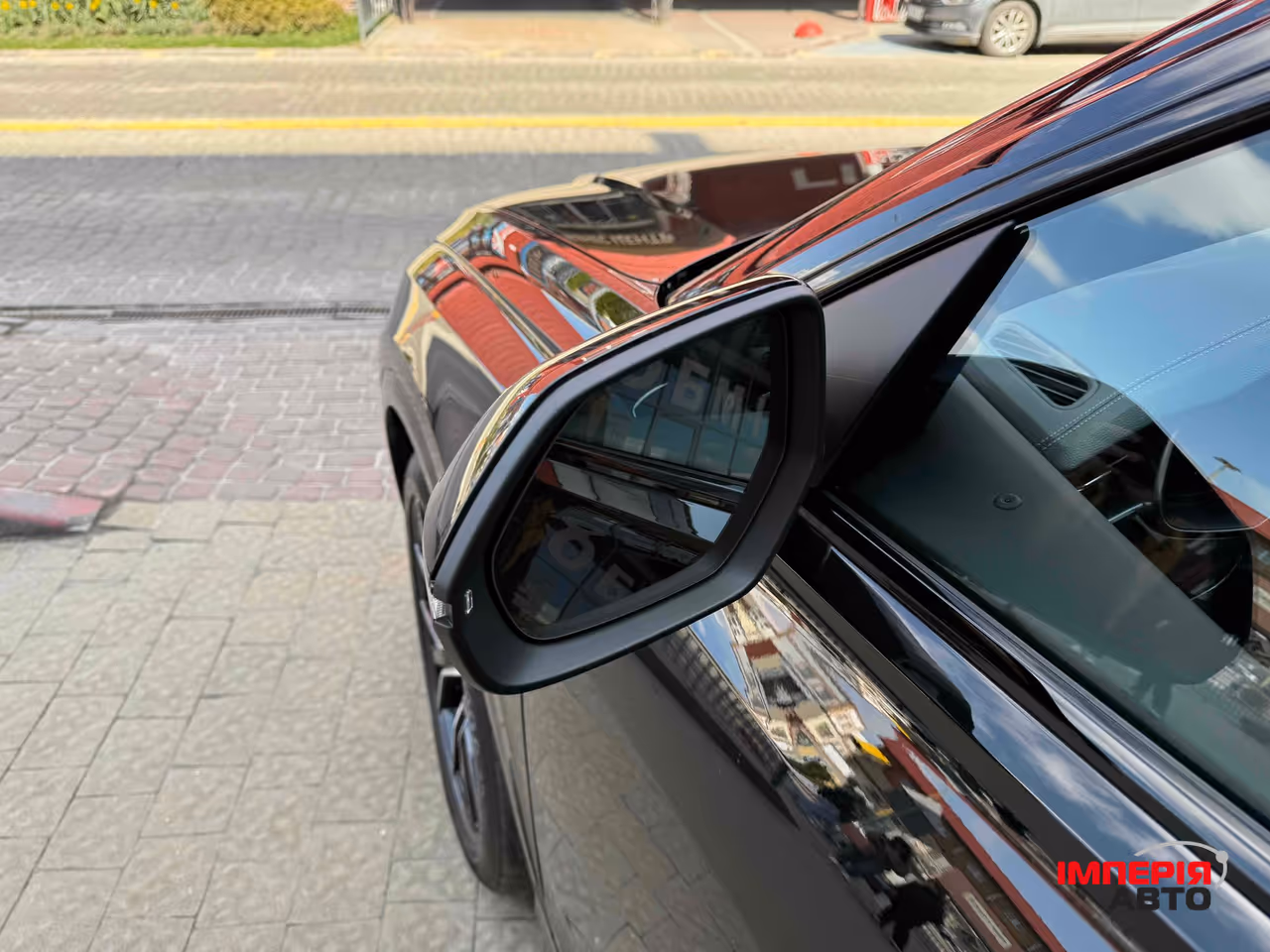 Audi Q8 - фото 15
