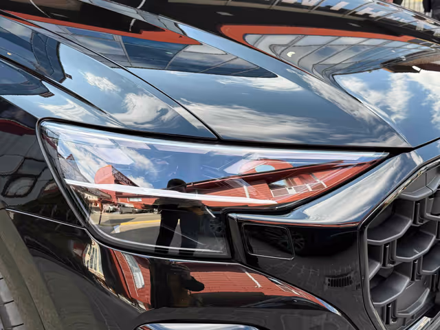 Audi Q8 - фото 5