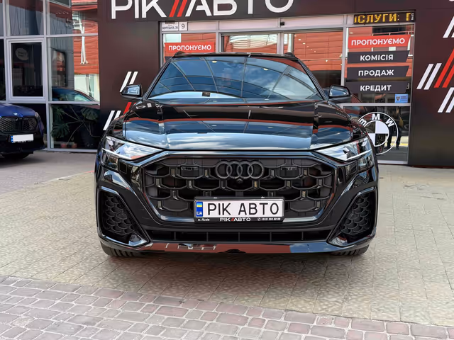 Audi Q8 - фото 3