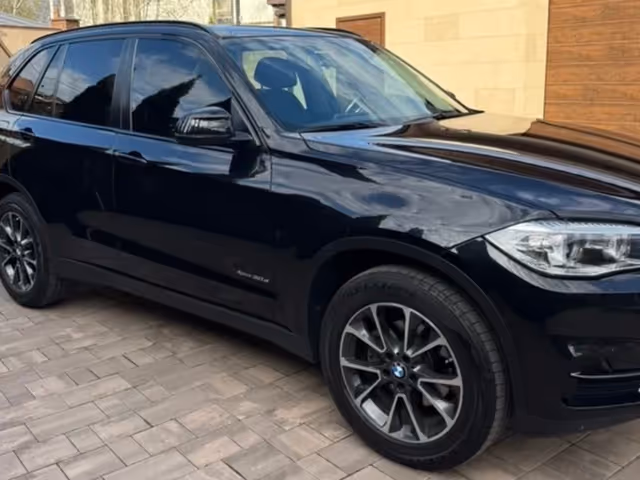 BMW X5 - фото 2