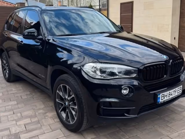 BMW X5 - фото 1