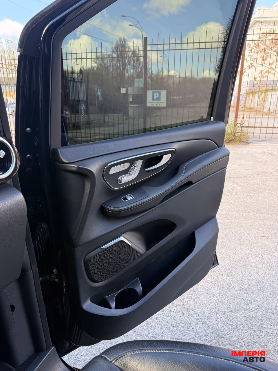 Mercedes-Benz V-Класс - фото 20