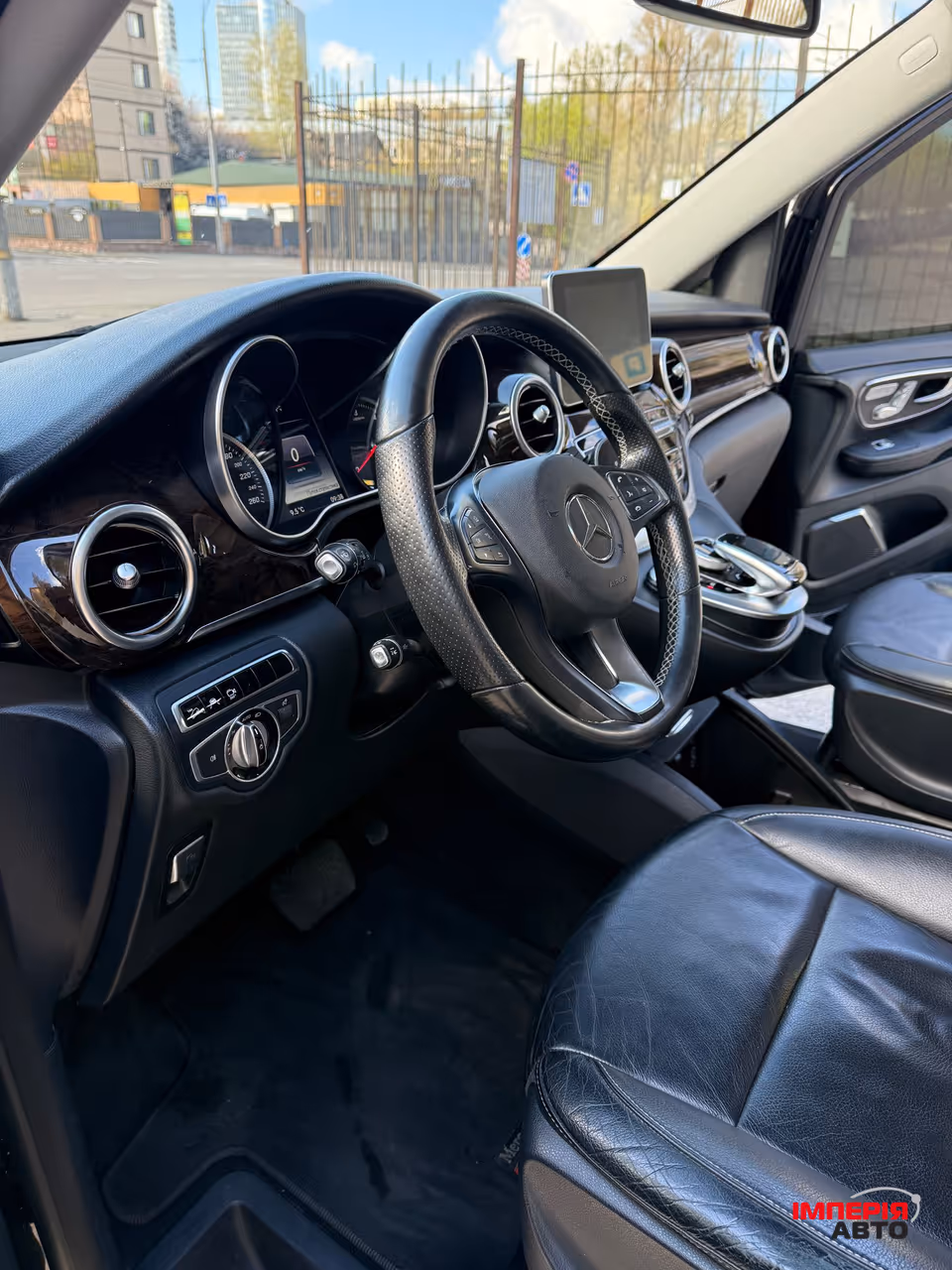 Mercedes-Benz V-Класс - фото 12