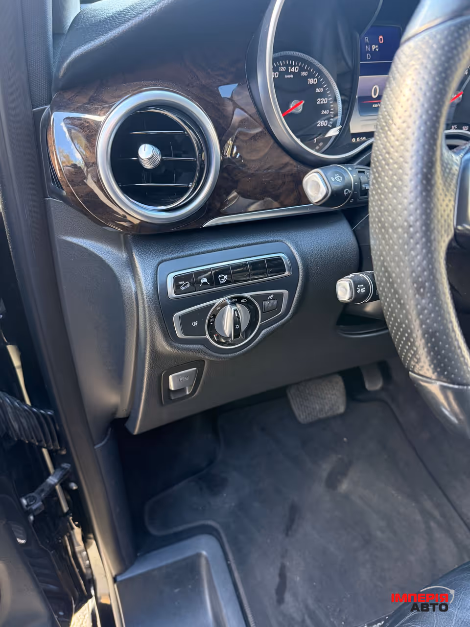 Mercedes-Benz V-Класс - фото 13