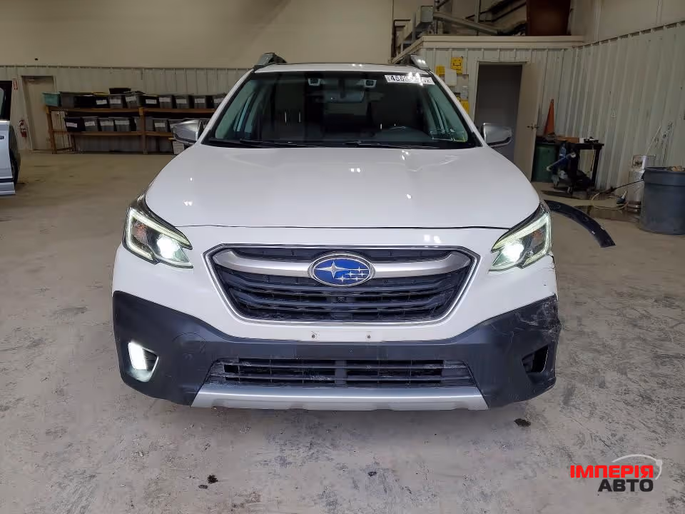 Subaru Outback - фото 2
