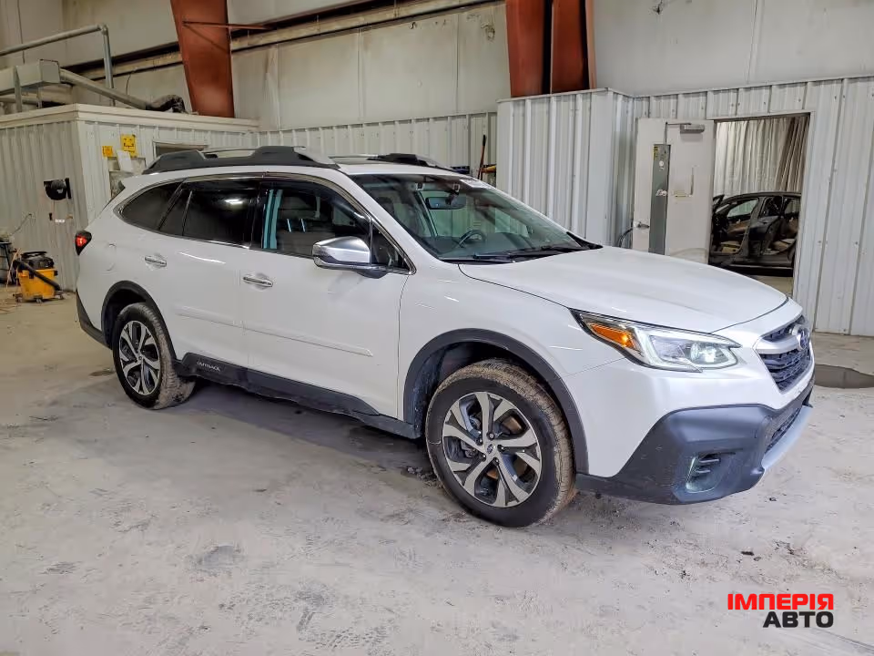 Subaru Outback - фото 1