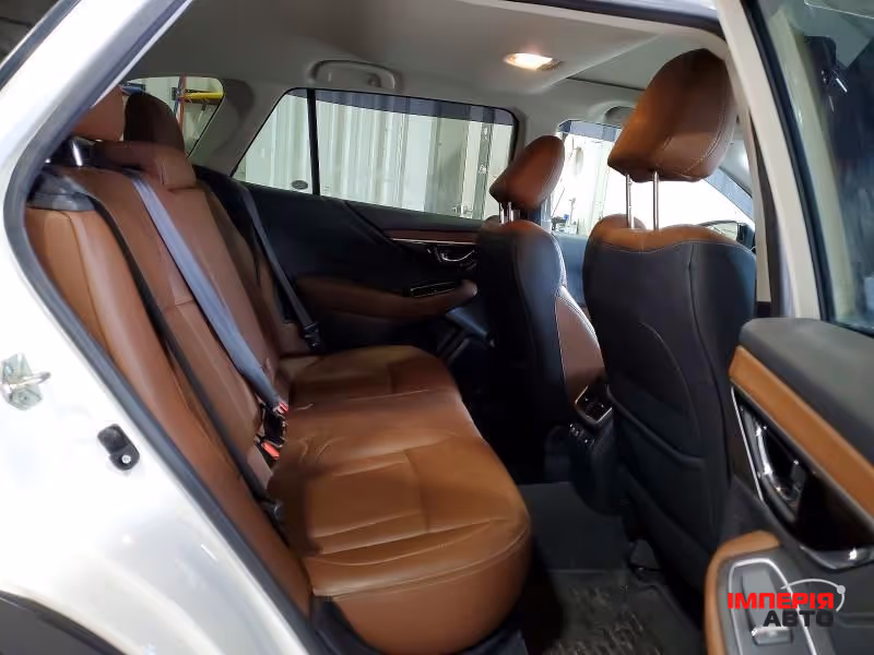 Subaru Outback - фото 11