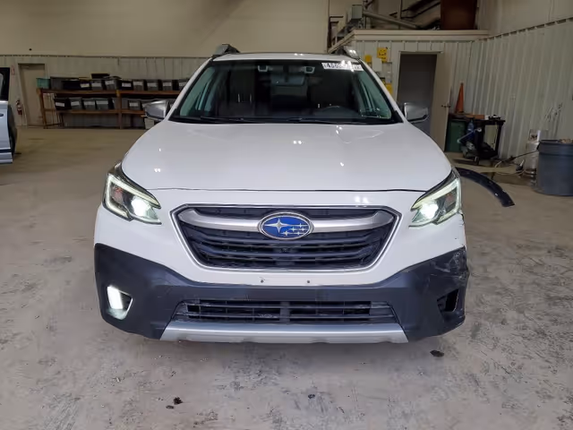 Subaru Outback - фото 2