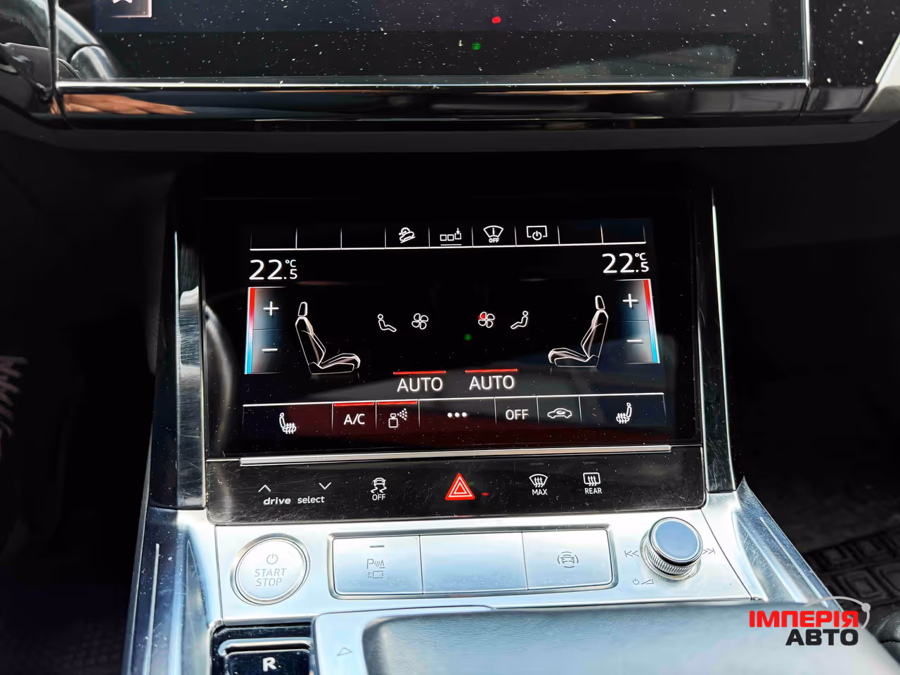 Audi e-tron - фото 34