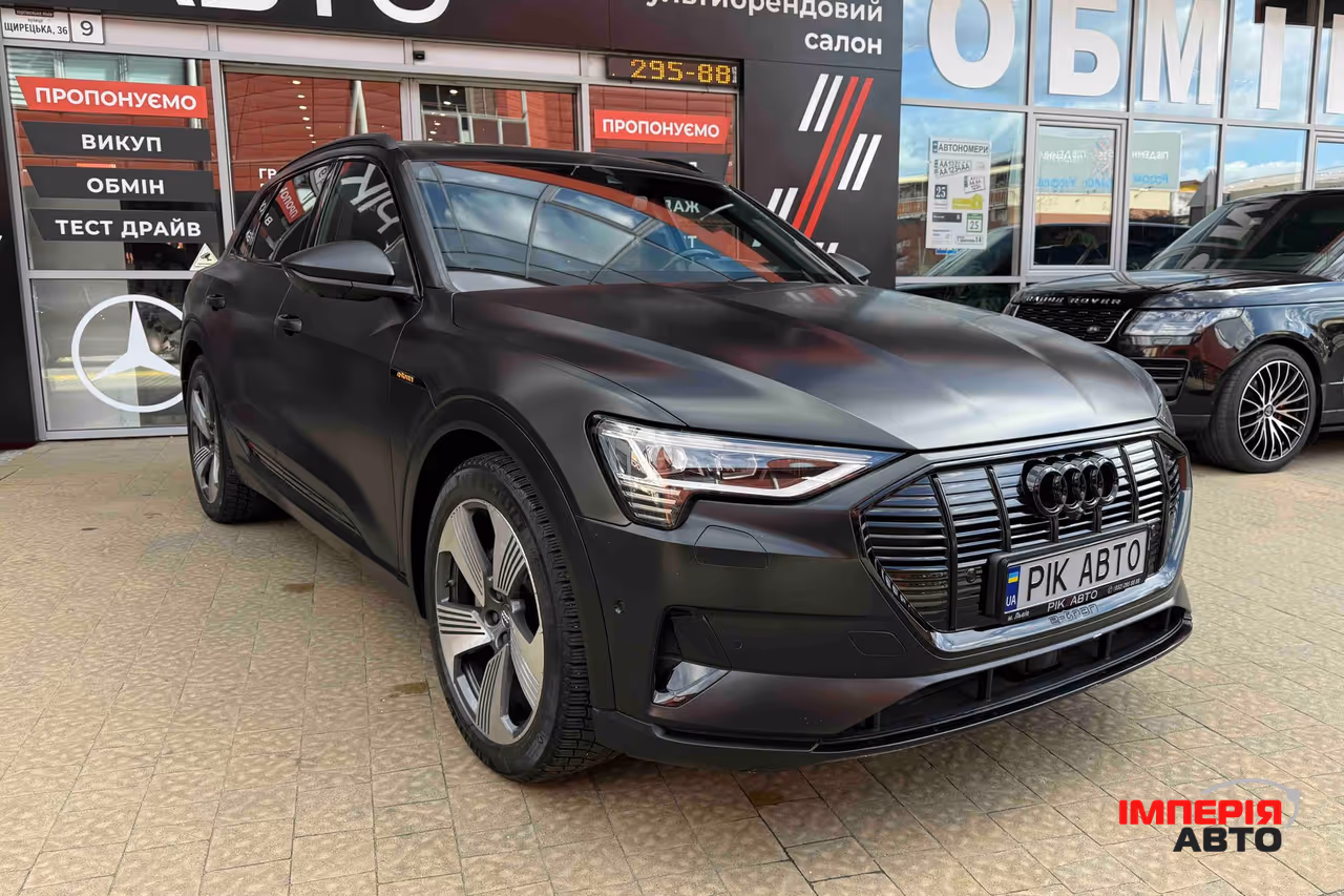 Audi e-tron - фото 4