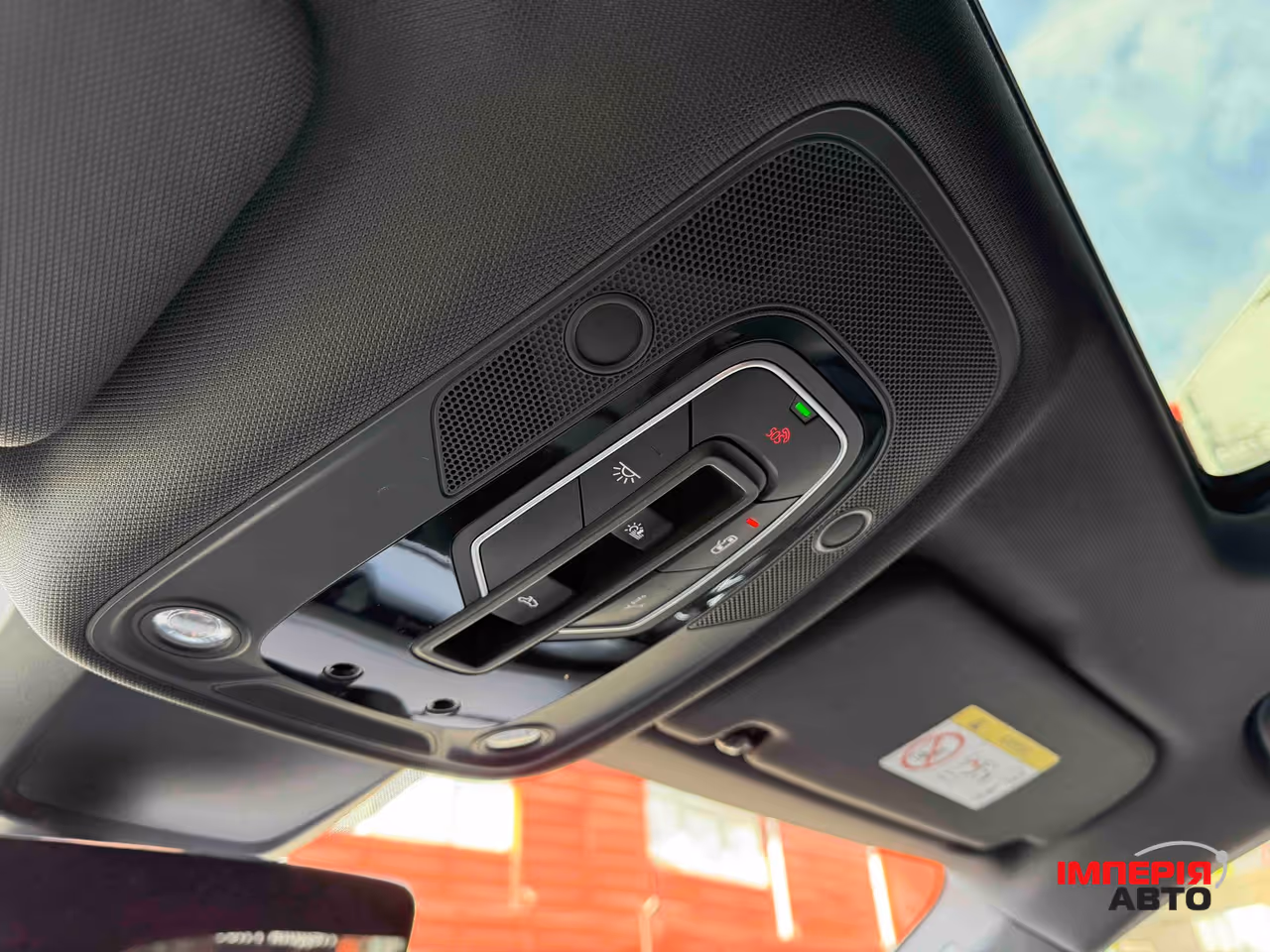 Audi e-tron - фото 37