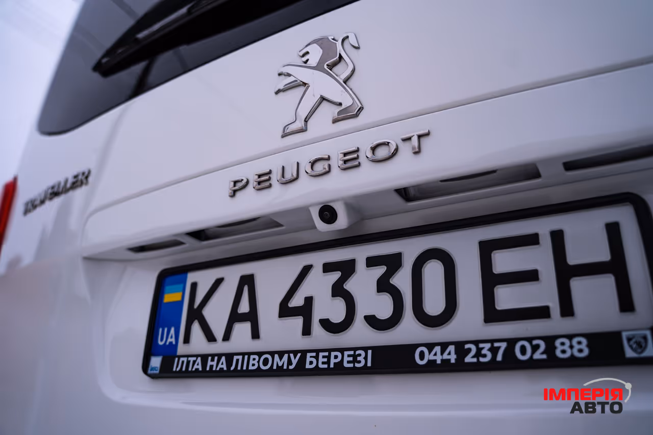 Peugeot Traveller - фото 17
