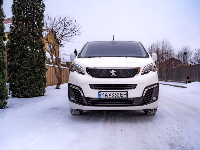 Peugeot Traveller - фото 2