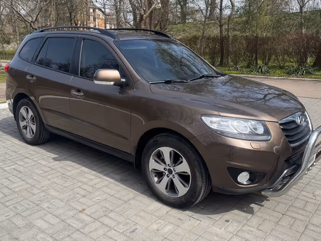 Hyundai Santa Fe - фото 1