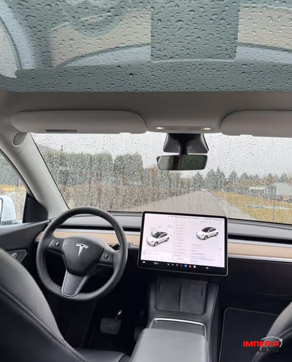 Tesla Model Y - фото 11