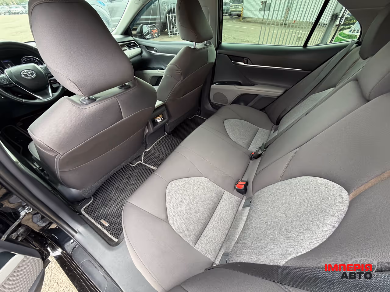 Toyota Camry - фото 14