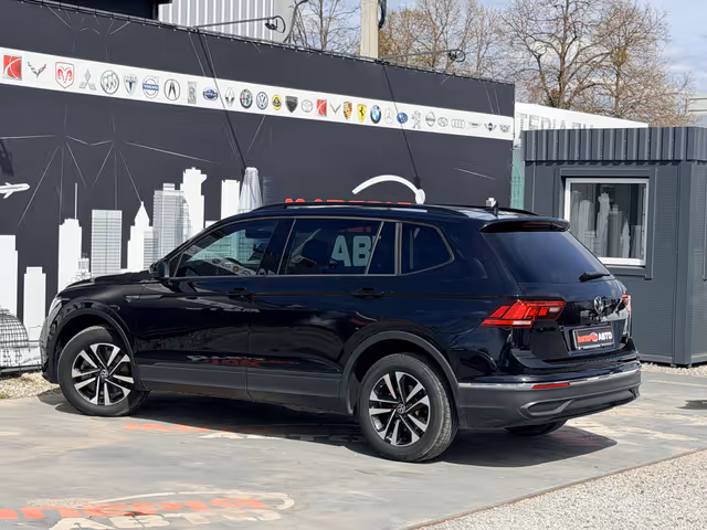 Volkswagen Tiguan - фото 5