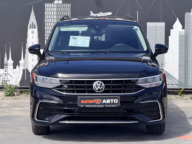 Volkswagen Tiguan - фото 3