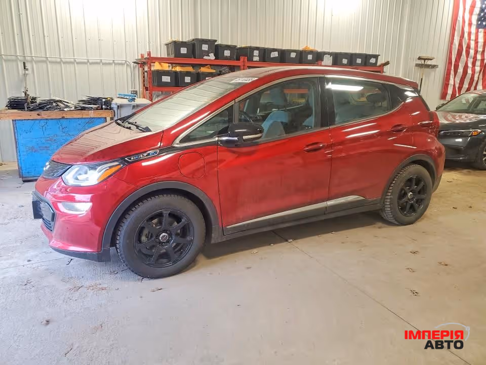 Chevrolet Bolt - фото 1