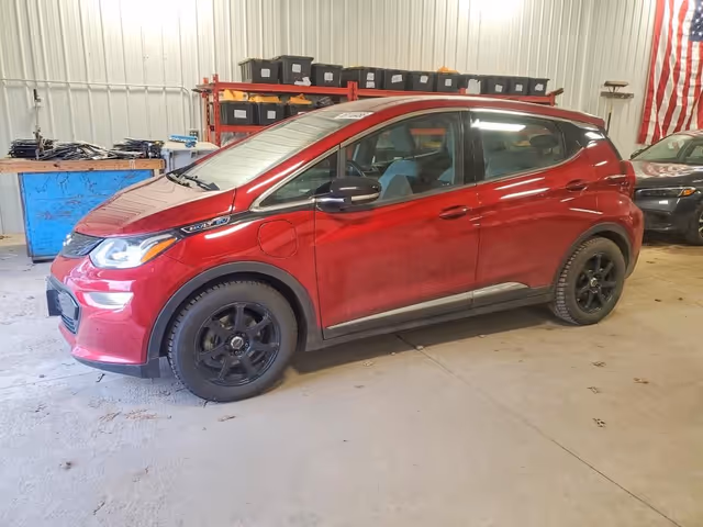 Chevrolet Bolt - фото 1