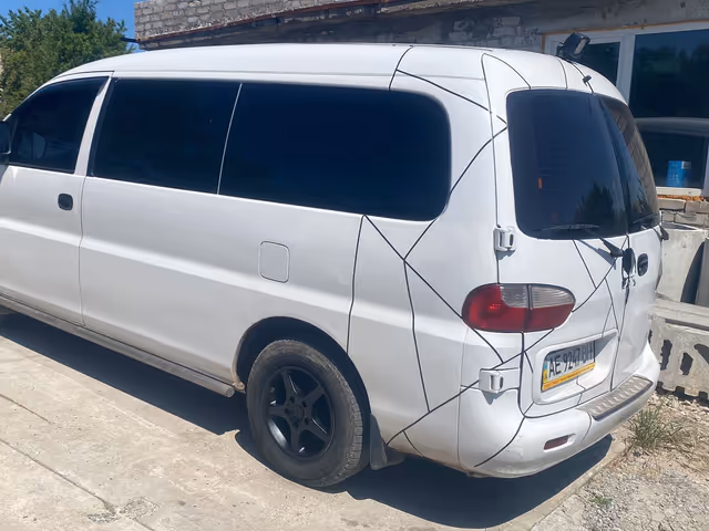 Hyundai H-1 - фото 2