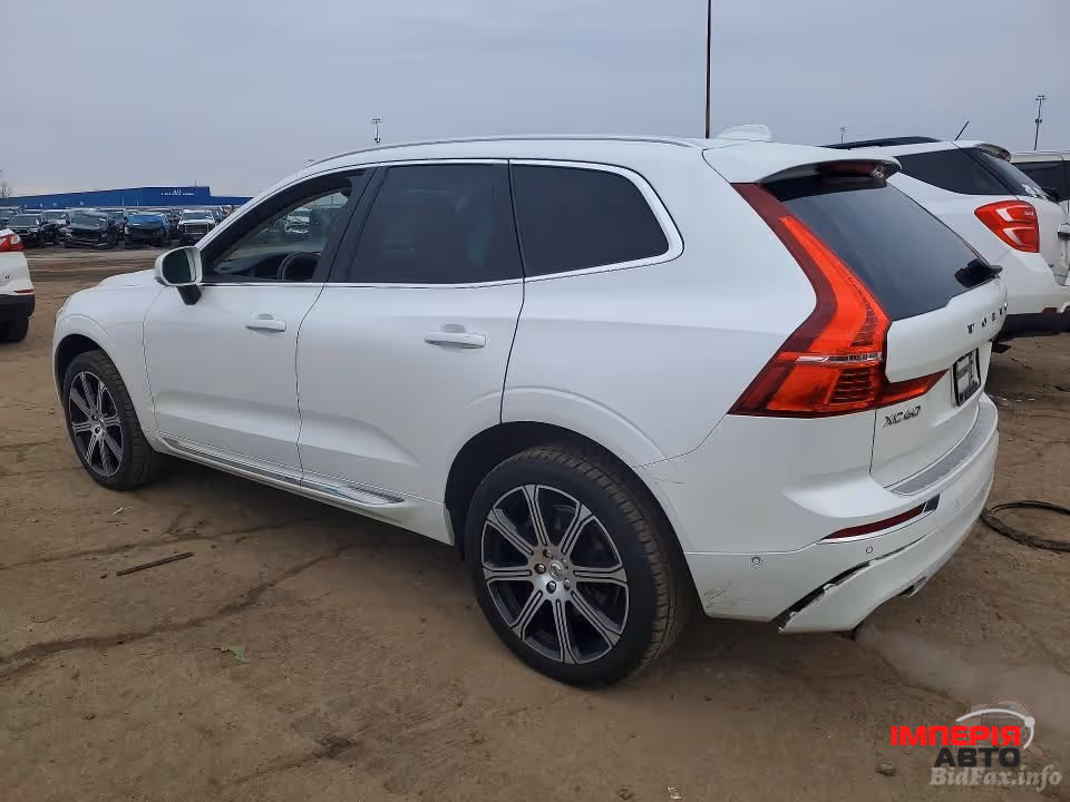 Volvo XC60 - фото 4