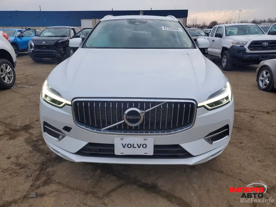 Volvo XC60 - фото 2