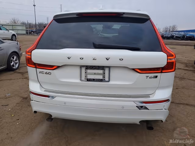 Volvo XC60 - фото 5
