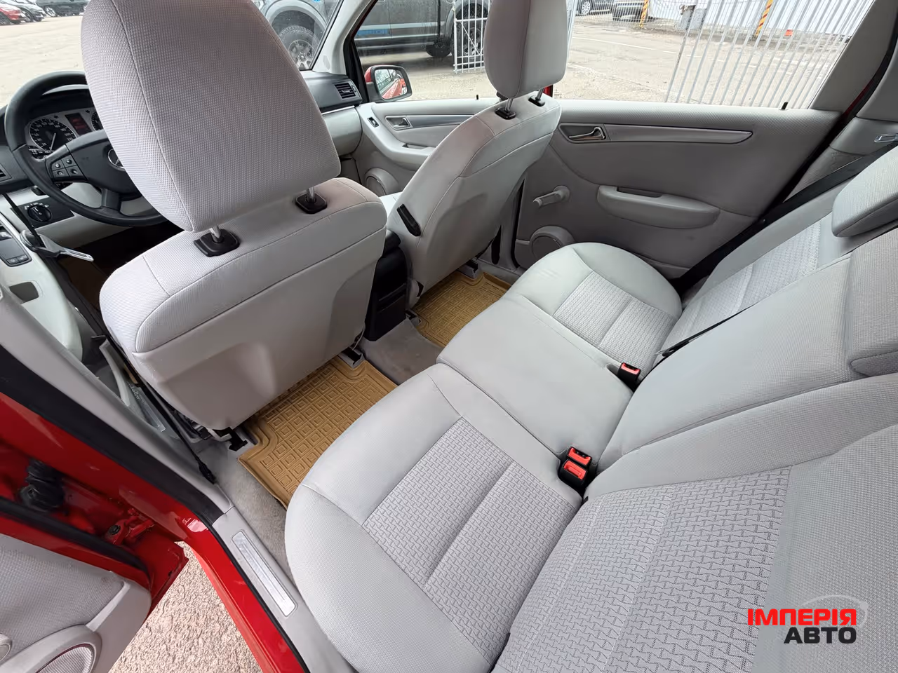 Mercedes-Benz B-Класс - фото 13