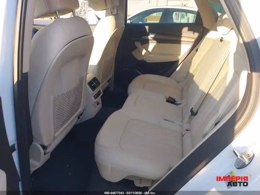Audi Q5 - фото 10