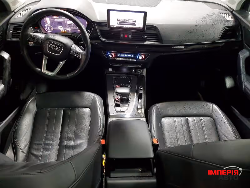 Audi Q5 - фото 8
