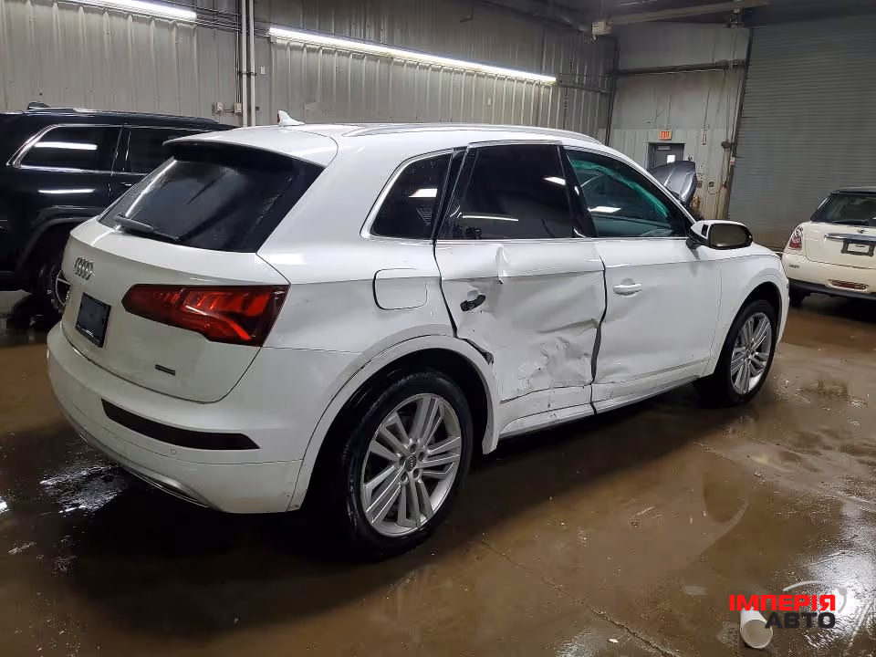Audi Q5 - фото 5
