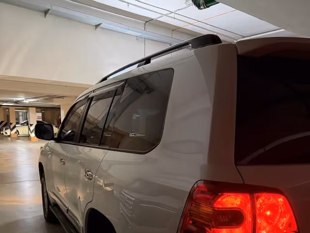 Toyota Land Cruiser - фото 4