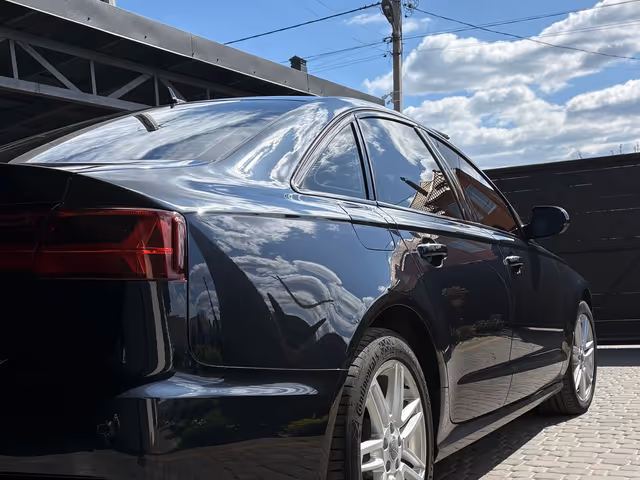 Audi A6 - фото 4