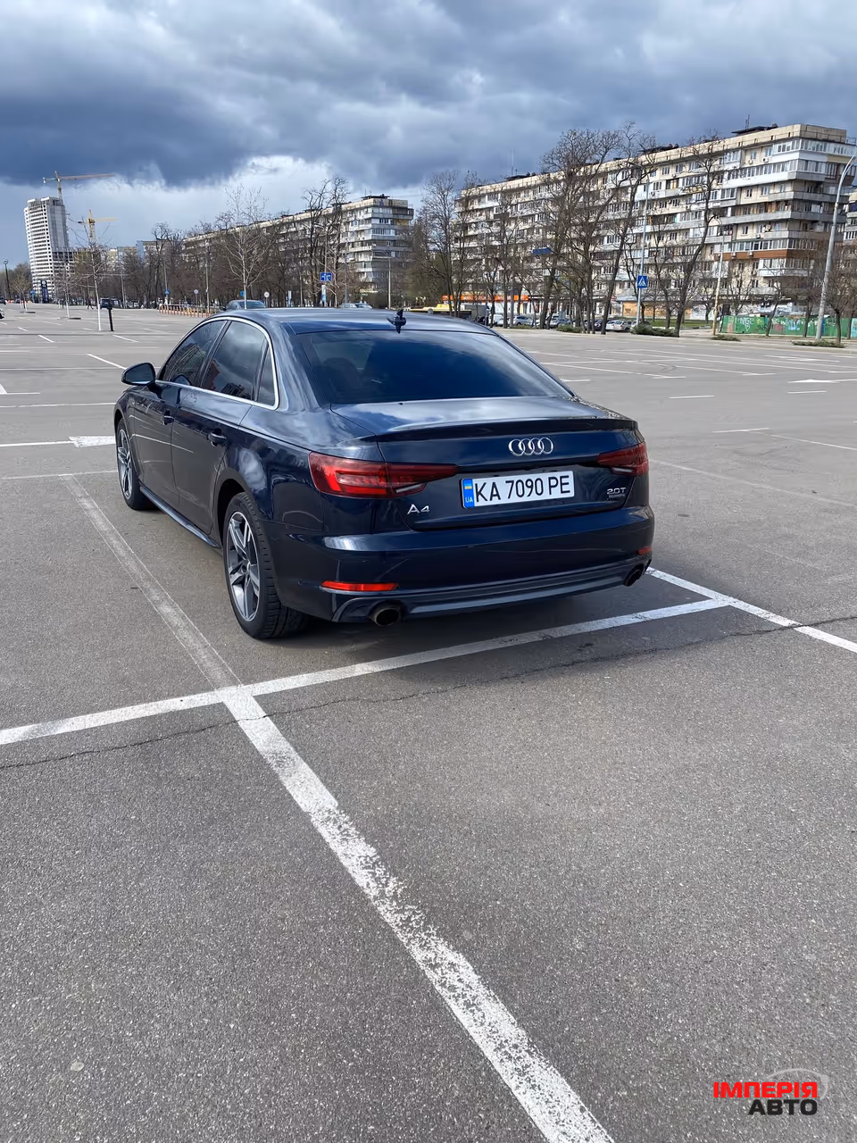 Audi A4 - фото 5