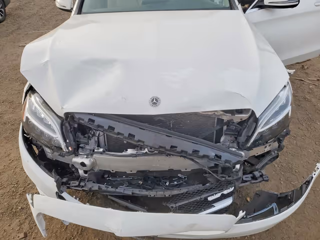 Mercedes-Benz C-Класс - фото 3