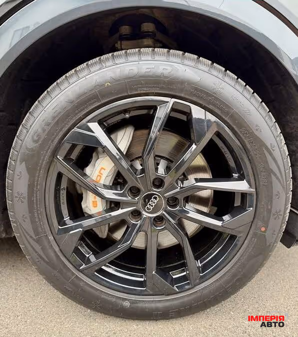 Audi e-tron - фото 5