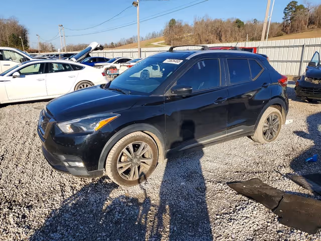 Nissan Kicks - фото 3