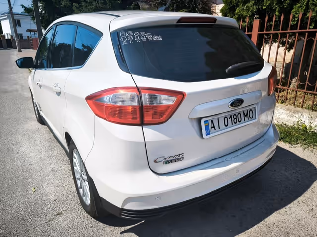Ford C-MAX - фото 4
